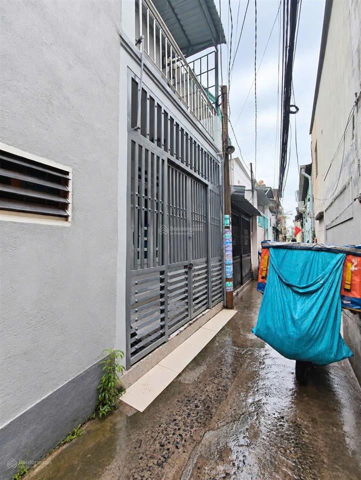 Bán nhà đường số 4, hiệp bình phước thủ đức, 37m2, 2 tầng, giá 3.75 tỷ, sổ hồng riêng