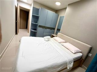 Chính chủ bán gấp căn hộ chung cư sunrise cityview 2p full nội thất quận 7