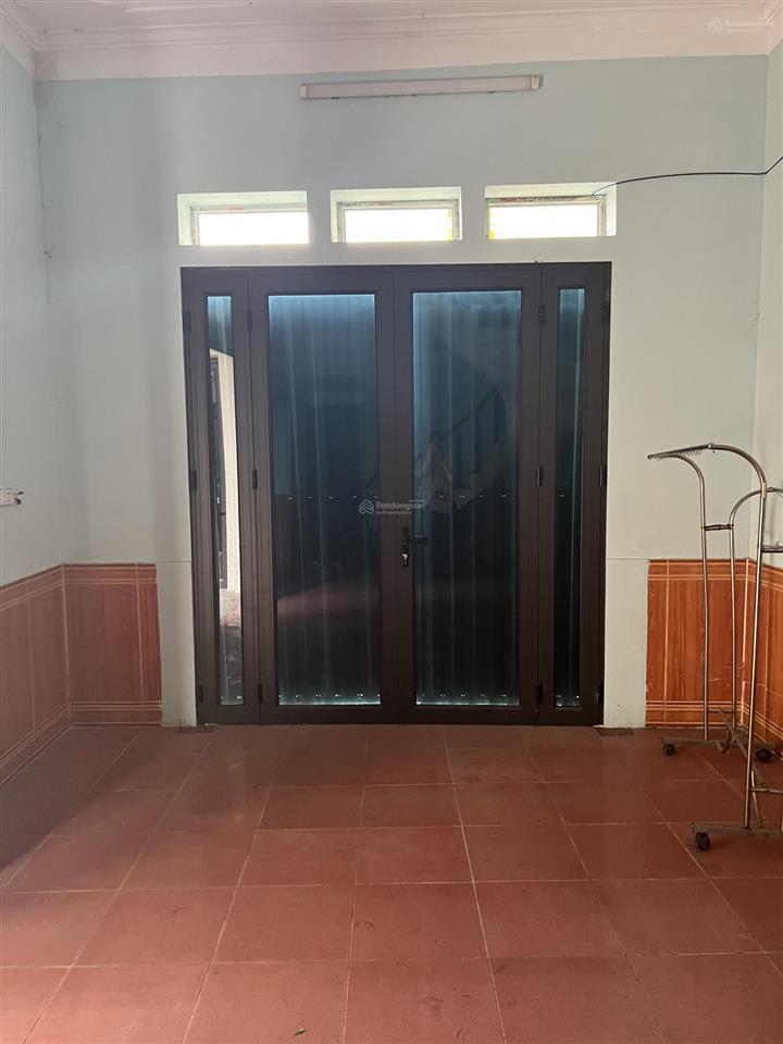 Bán nhà 2 tầng gia lâm gần hồ điều hoà , vị trí thoáng mát