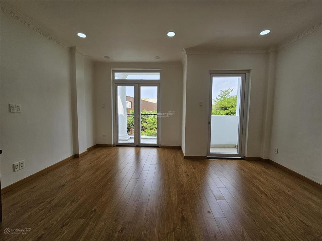 Cho thuê nguyên căn 4pn, 5wc, tại cityland garden hills, 38 triệu, gò vấp