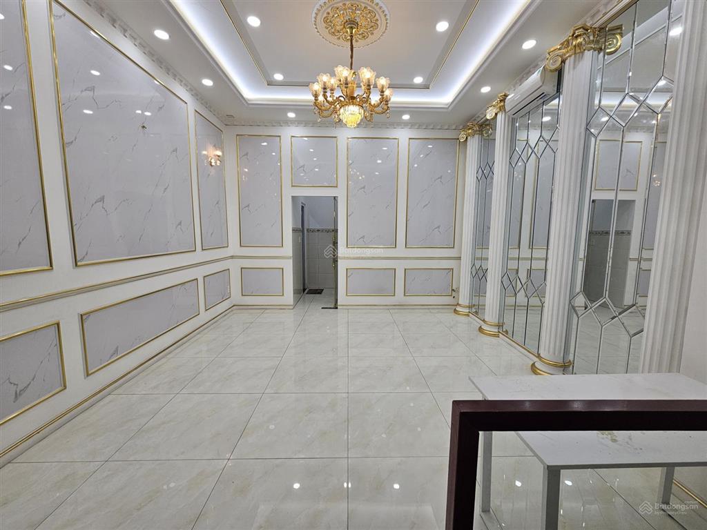 Cho thuê biệt thự đẹp xuất sắc tại cityland park hills, 55 triệu, 5x20 nhà có hầm