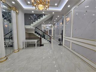 Cho thuê biệt thự đẹp xuất sắc tại cityland park hills, 55 triệu, 5x20 nhà có hầm