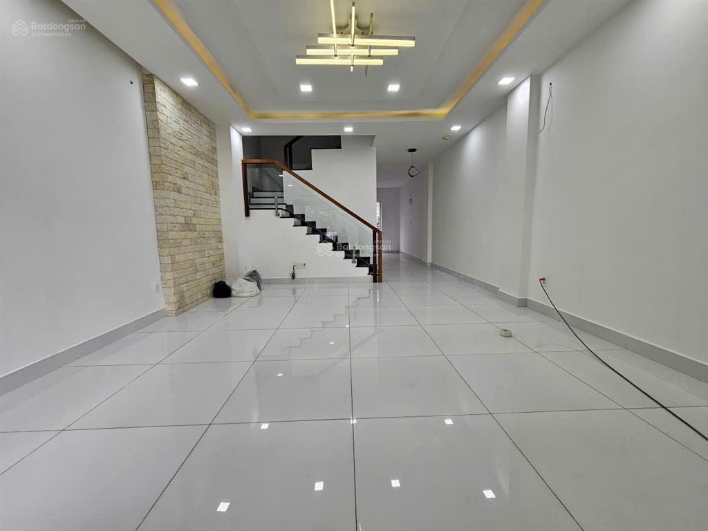 Cho thuê nhà có hầm cityland center, phường hạnh thông (phường 7 gò vấp cũ) giá chỉ 35tr tl