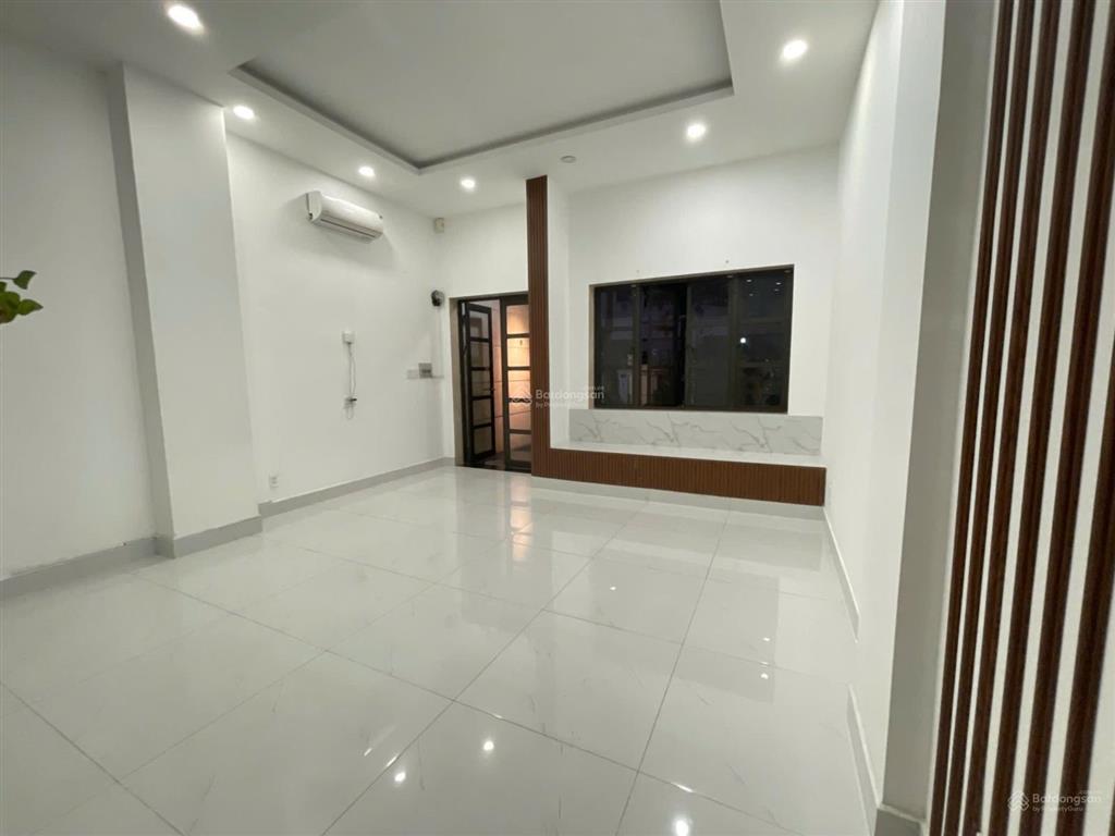 Cho thuê mặt bằng văn phòng tại cityland park hills, 15 triệu, 100m2