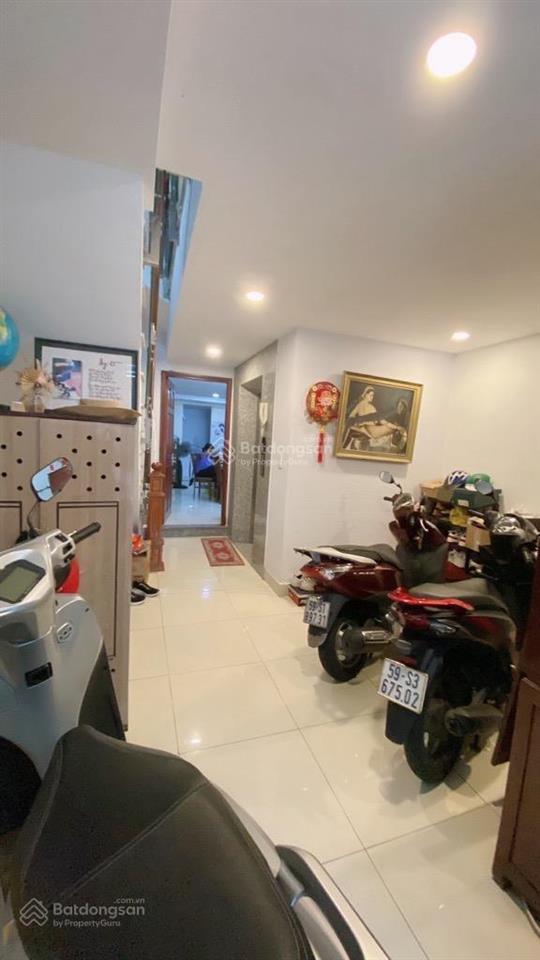  khu vực rất hiếm nhà bán, mặt phố huỳnh mẫn đạt p19, 80m 3 tầng , vỉa hè kinh doanh sầm uất.