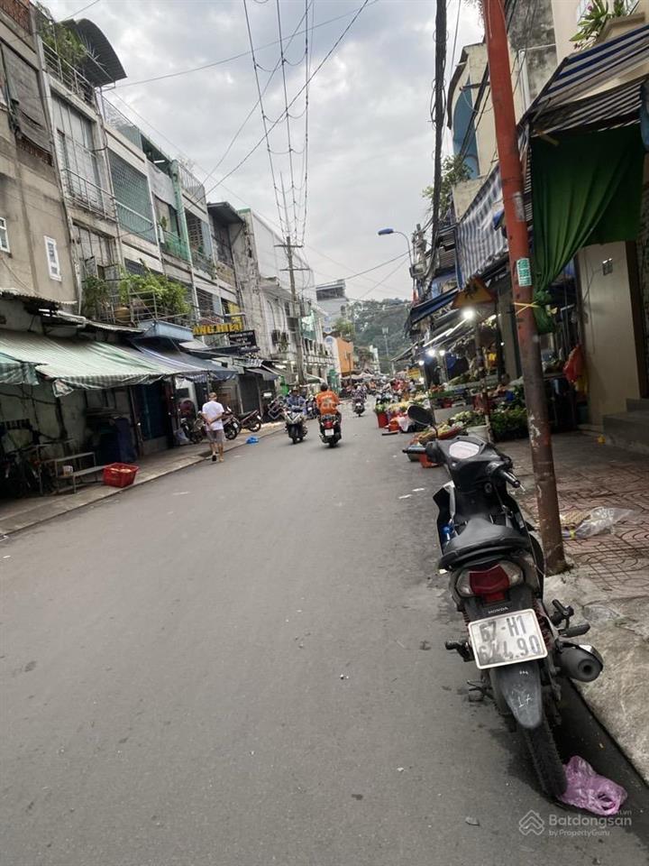 Cần bán gấp nhà mặt phố huỳnh mẫn đạt  bình thạnh . 80m ngang 4.2m giá nhỉnh 22 tỷ.