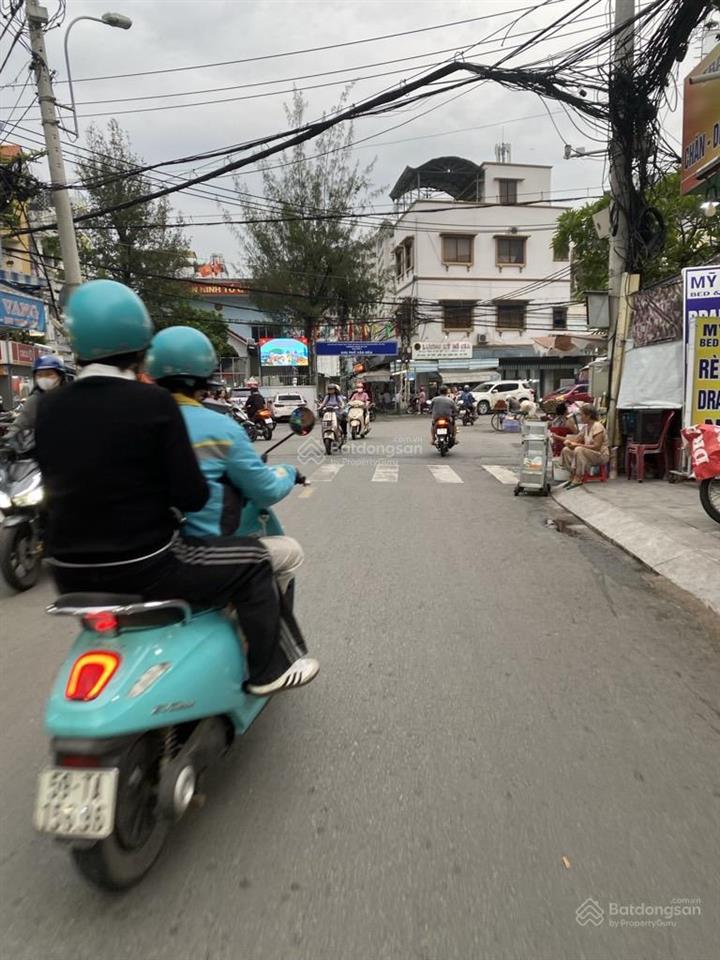 Cần bán gấp nhà mặt phố huỳnh mẫn đạt  bình thạnh . 80m ngang 4.2m giá nhỉnh 22 tỷ.