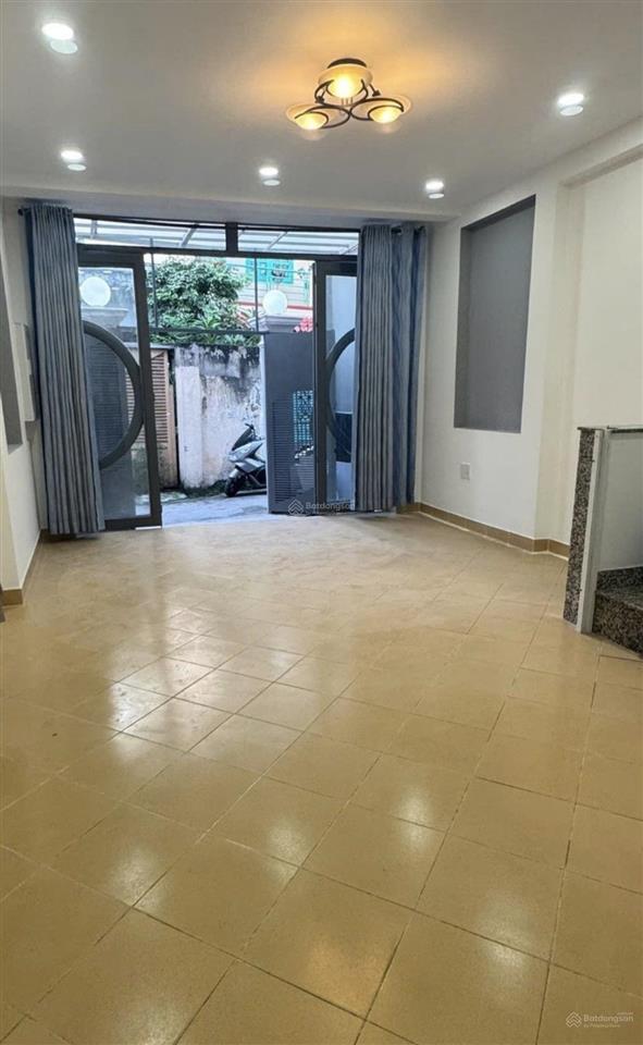 Cần bán gấp nhà bùi đình tuý bình thạnh dt 50m 2 tầng lô góc thoáng gần mặt tiền giá nhỉnh 6 tỷ.