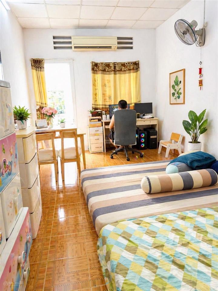 Hẻm ô tô  2 tầng  50m2  giá nhỉnh 6 tỷ  bùi đình tuý p12 bình thạnh  gần mặt tiền.