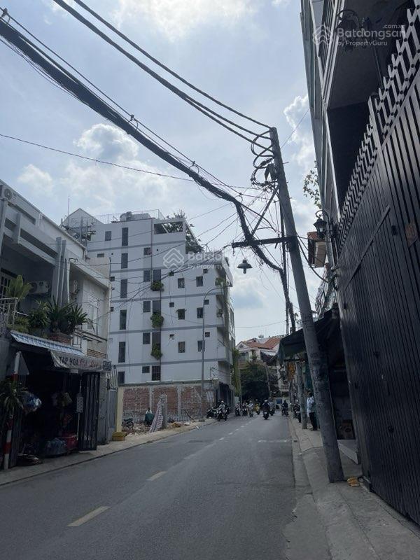 Nhà hiếm bán khu d5 , nguyễn gia trí 130m ngang 5m hẻm ô tô tránh , tiệnn xây mới, khu được xây cao
