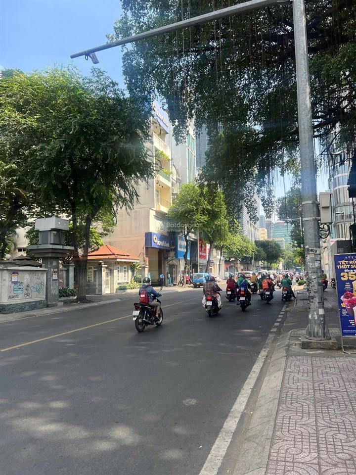 Cần bán tòa khách sạn 7 tầng  mặt tiền hai bà trưng p. bến nghé q.1  đoạn đẹp ngay đông du