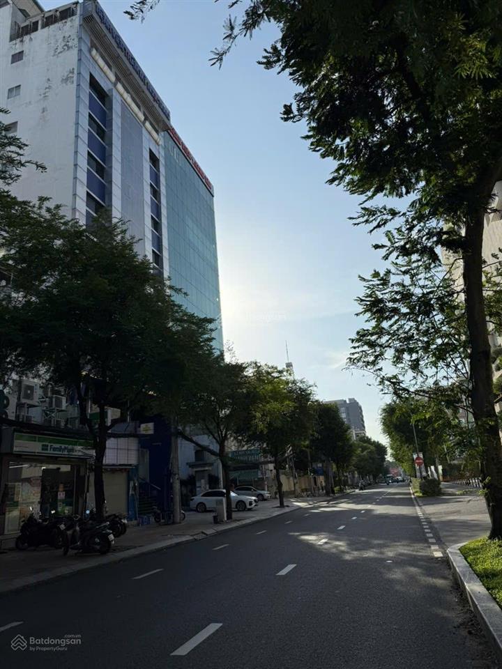 Ngộp bank! cần bán mặt tiền nguyễn bỉnh khiêm  8x21m  7 tầng  hdt 200tr/tháng  giá 75 tỷ