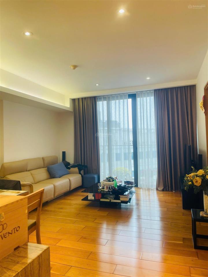 Bán căn góc 3 ngủ siêu thoáng thoáng tầng trung giá 15 tỷ. 110m2, 3pn, 2vs tại xuân thủy, cầu giấy