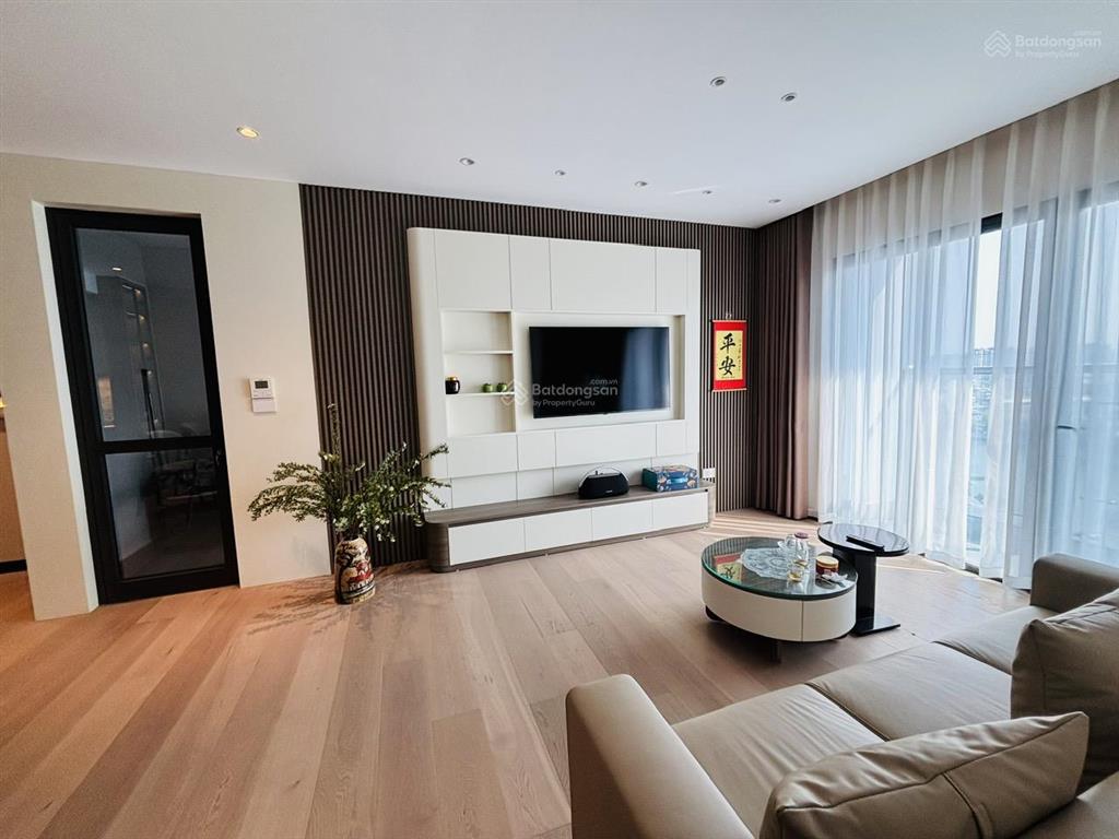 Chủ nhà bán ch đẹp 2pn, 2wc tại nelson private residences. tầng cao, view hồ giá tốt 17 tỷ  83m2