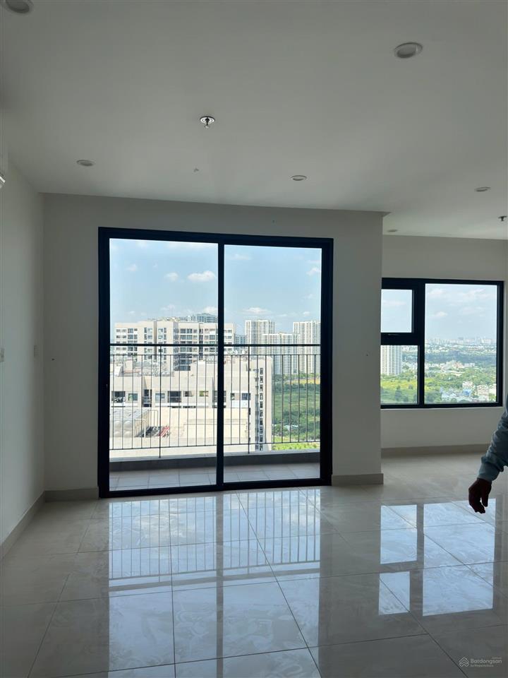 Bán căn góc 2pn+1 vinhomes grand park, 70m², tầng cao, view đẹp, nhà mới