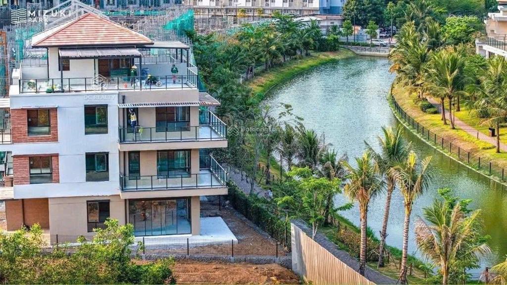 Nhà phố compound trellia cove, 2 mặt tiền, view kênh đào mát mẻ, đường dạo bộ nội khu yên tĩnh