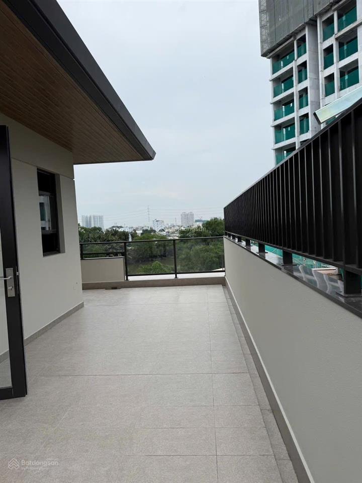 Nhà phố compound trellia cove, 2 mặt tiền, view kênh đào mát mẻ, đường dạo bộ nội khu yên tĩnh