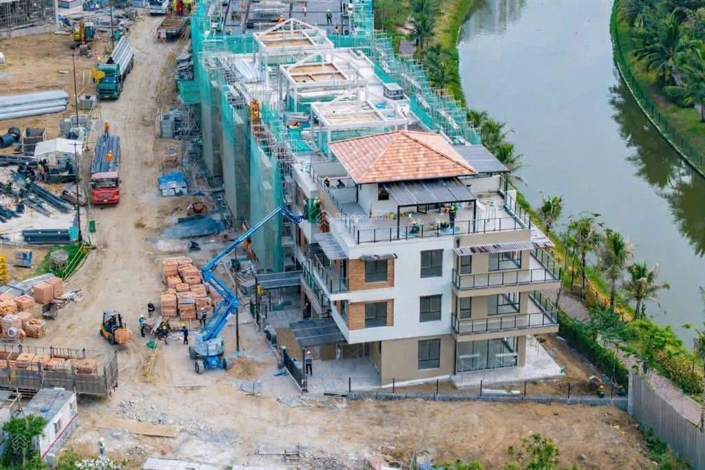 Nhà phố compound trellia cove, 2 mặt tiền, view kênh đào mát mẻ, đường dạo bộ nội khu yên tĩnh