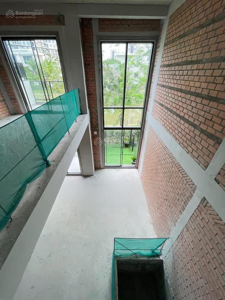 Nhà phố compound trellia cove, 2 mặt tiền, view kênh đào mát mẻ, đường dạo bộ nội khu yên tĩnh