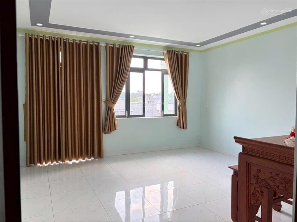 Bán nr 4pn, 2wc, 90m2 tại trảng dài, 2,99 tỷ, đẹp xuất sắc