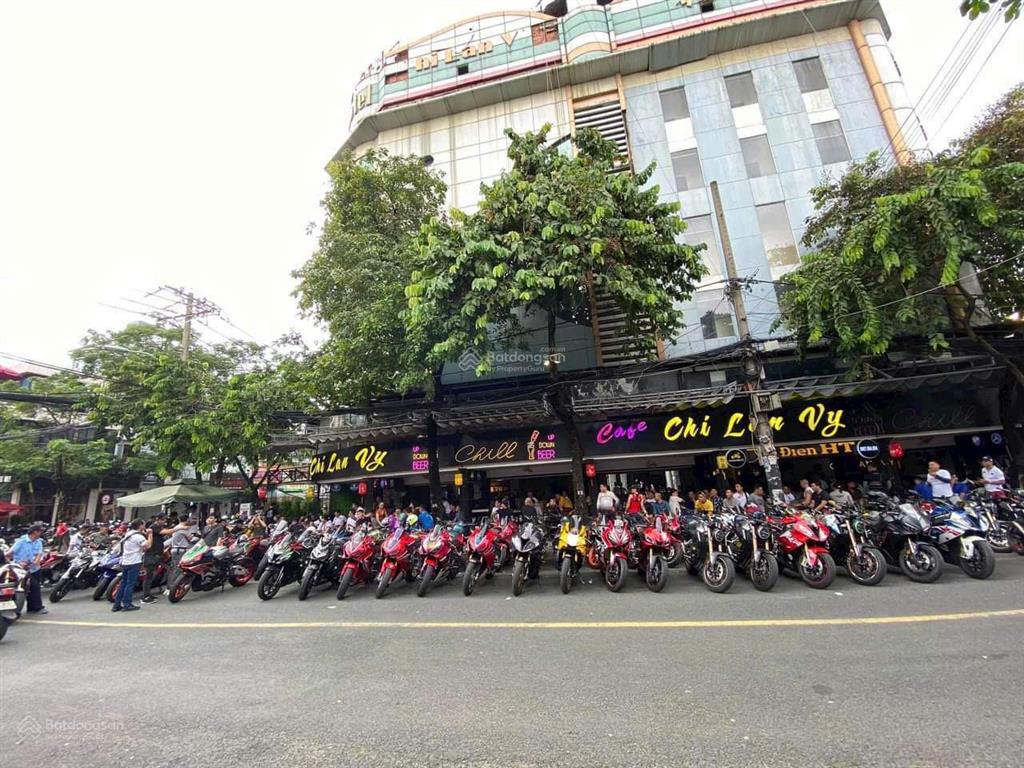 Cho thuê mặt bằng 2 mặt tiền cửu long, quận 10  22x10m, giá 60 triệu