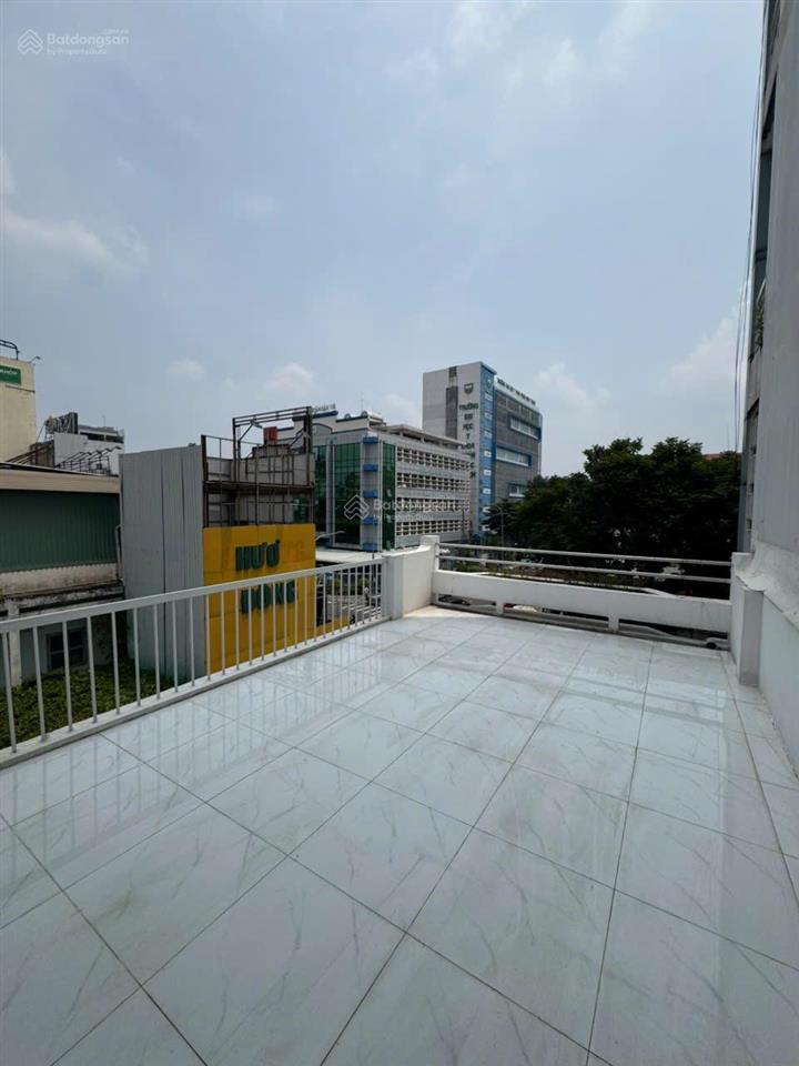 Cho thuê nhà 75 thành thái, 4,5x32m, 3 tầng, 60 tr