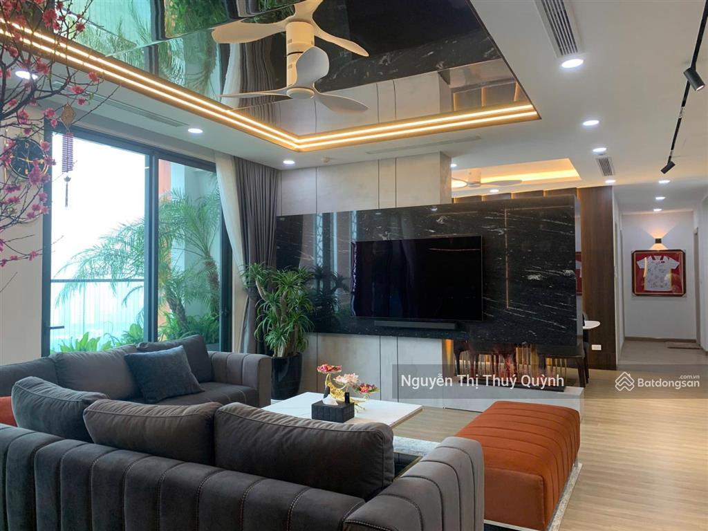 Chị gái tôi bán ch hpc landmark 120m2 3n3w, có vườn treo, full nội thất cao cấp ở luôn, sẵn sổ đo