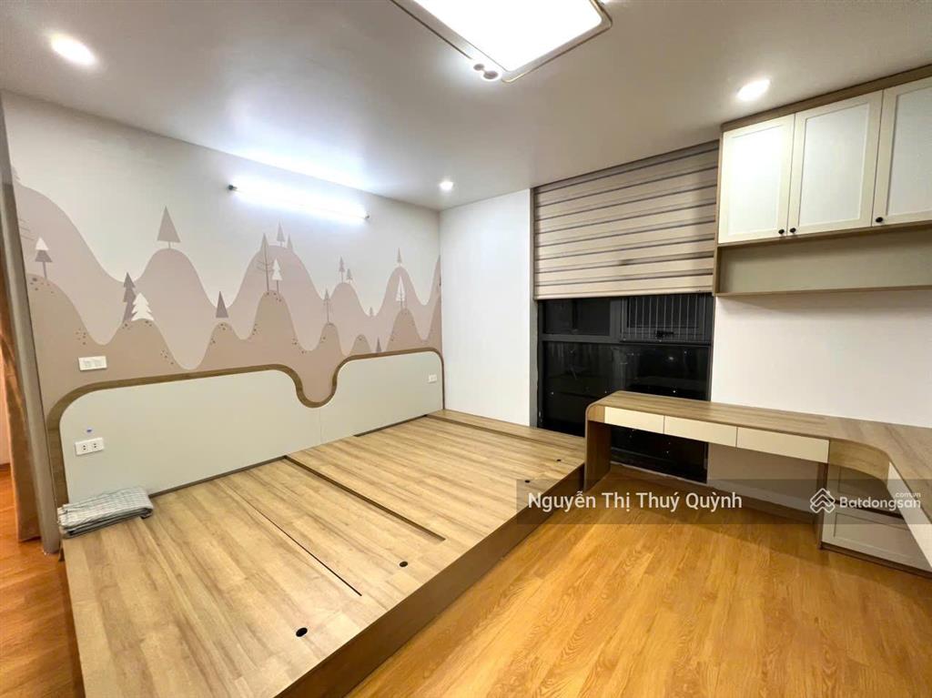 Chị gái tôi bán ch hpc landmark 115m2 3n2w, full nội thất cao cấp ở luôn, sẵn sổ đỏ giao dịch ngay