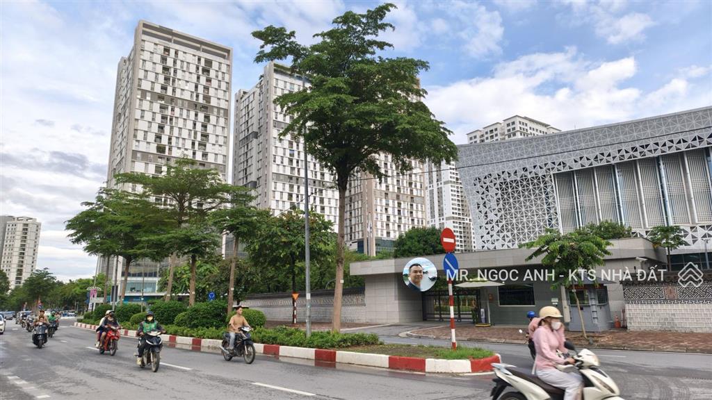 Bán chung cư ngoại giao đoàn, cạnh star lake, vị trí đẹp, view hồ tây 83.5 m2 chỉ 8.9 tỷ