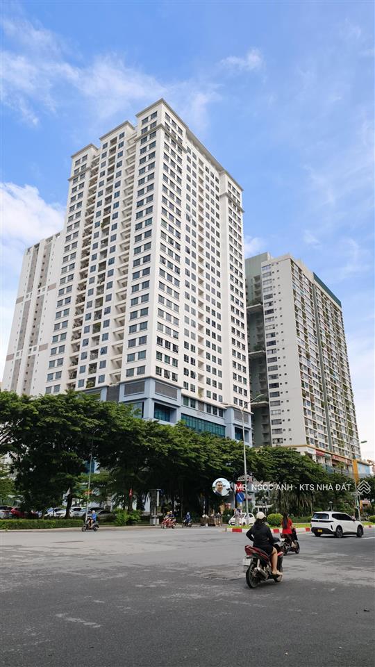 Bán chung cư ngoại giao đoàn, cạnh star lake, vị trí đẹp, view hồ tây 83.5 m2 chỉ 8.9 tỷ