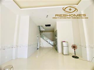 Căn biệt thự 1 trệt 3 lầu có thang máy khu dân cư văn hoa villa, chỉ 32tr/tháng