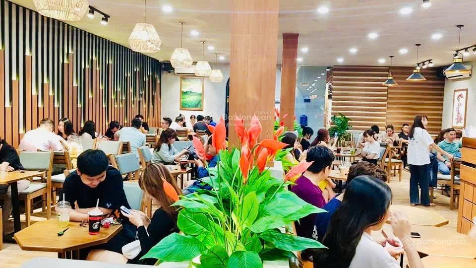 Cho thuê mặt bằng 10,5m mặt tiền phạm văn thuận gần vincom biên hòa giá thuê 90tr/tháng