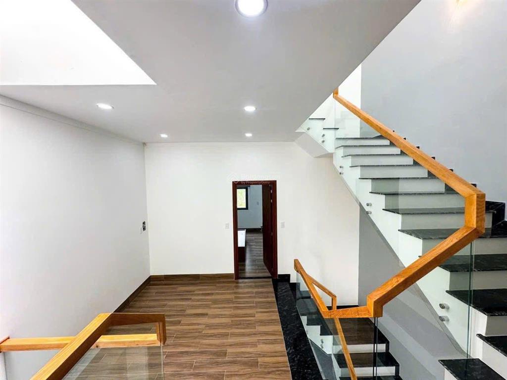 Bán nhà 1 trệt 2 lầu khu tái định cư bửu hòa mới giá 5 tỷ 279tr