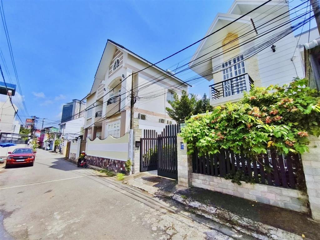 Bán biệt thự sân vườn 230m2, trung tâm phường thống nhất, giá bán 12,5 tỷ