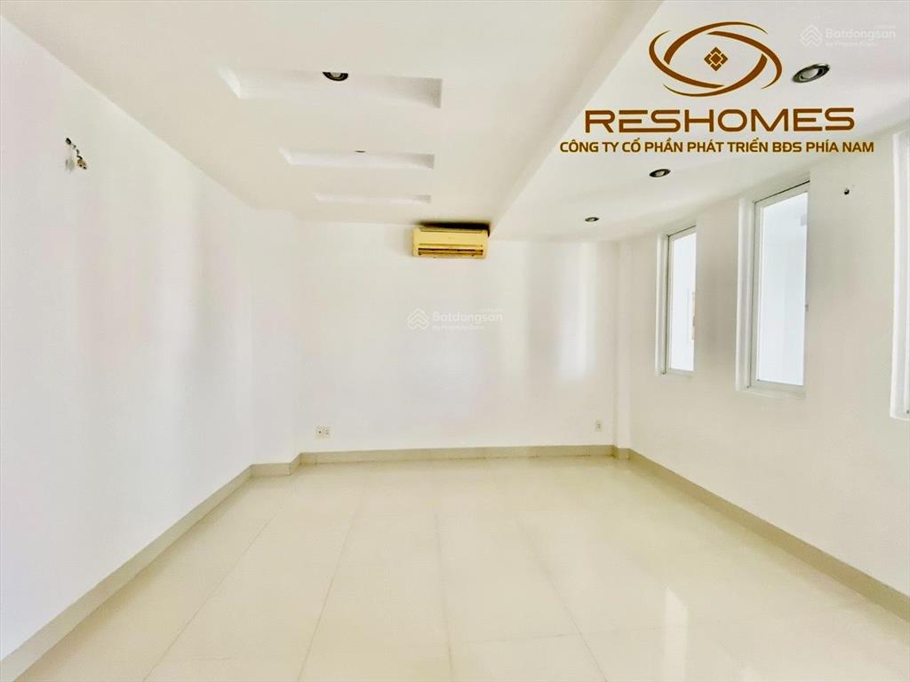 Cho thuê nhà nguyên căn 1t3l 600m2 sàn mặt tiền đường 30/04 ngay trường ngô quyền