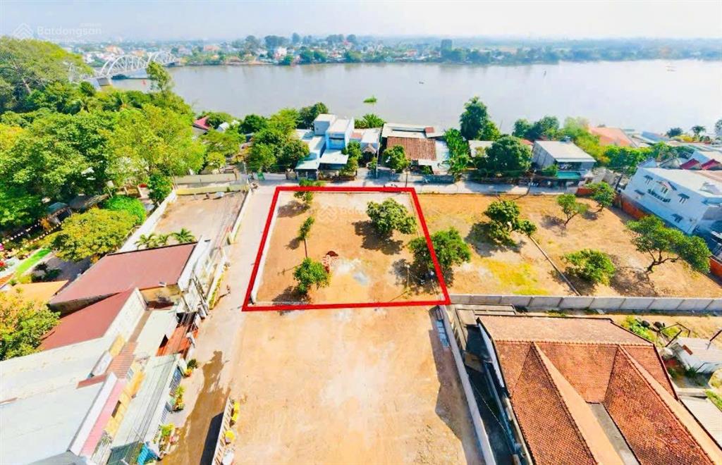 Bán lô biệt thự 623m2 full thổ cư góc 2 mặt tiền view sát bờ sông phường bửu hòa.