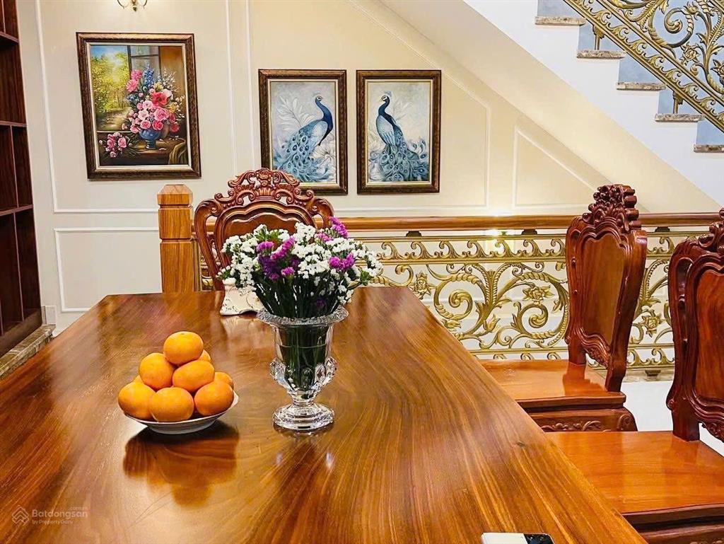 Bán căn biệt thự 230m2 1 trệt 2 lầu có hầm kdc bửu long gần ngay song ngữ lạc hồng giá bán 16 tỷ