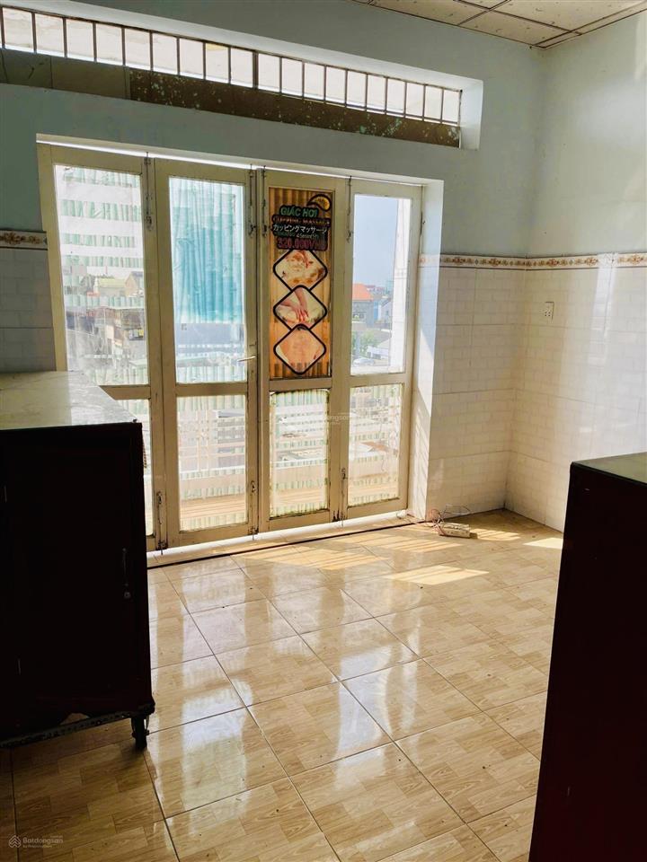 Bán nhà nghỉ 4 tầng 13 phòng trung tâm phường an bình giá bán 3 tỷ 950 triệu