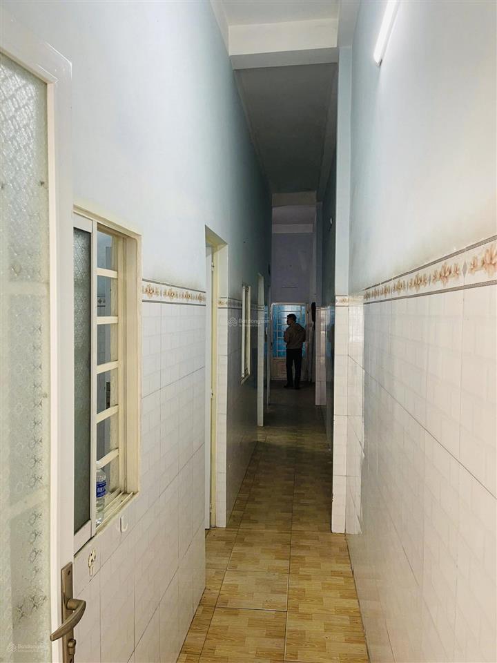 Bán nhà nghỉ 4 tầng 13 phòng trung tâm phường an bình giá bán 3 tỷ 950 triệu
