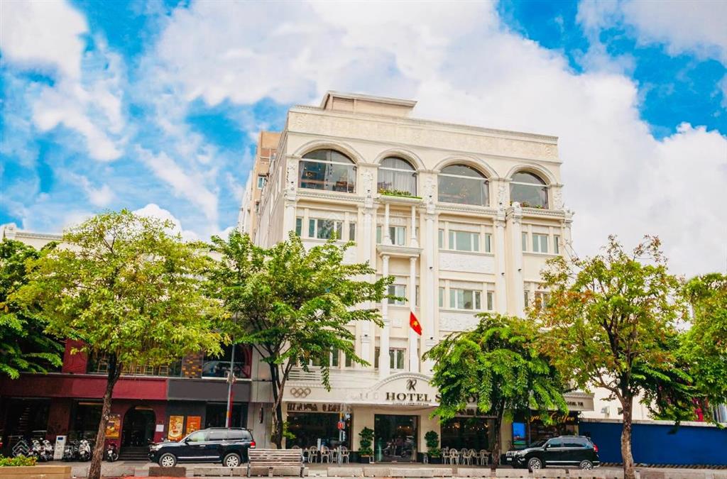 Bán khách sạn diện tích lớn trung tâm tp. biên hòa