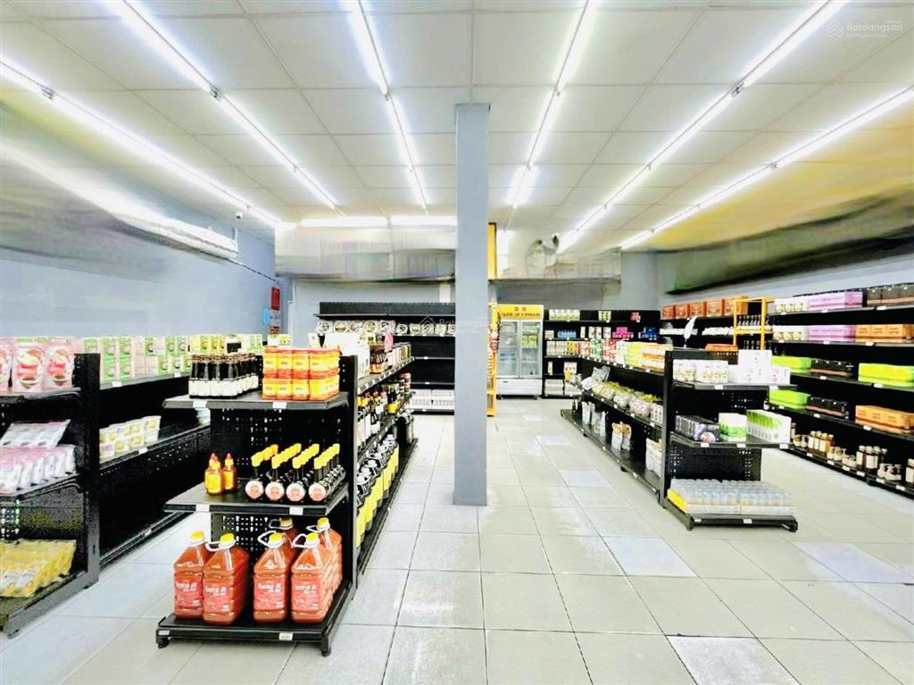 Cho thuê mặt bằng ngang 8 mét đường cách mạng tháng tám gần ngay chợ biên hòa