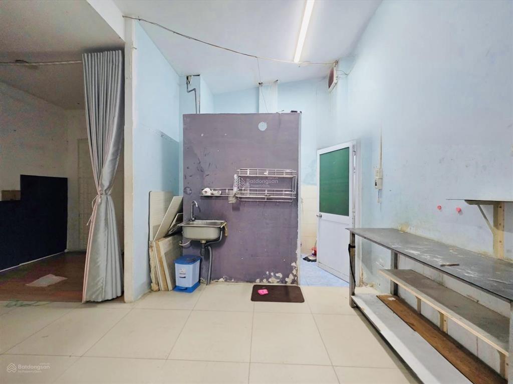 Cho thuê mặt bằng kinh doanh đường 30/04 ngang 7,5 mét gần ngay trường ngô quyền  c.viên biên hùng