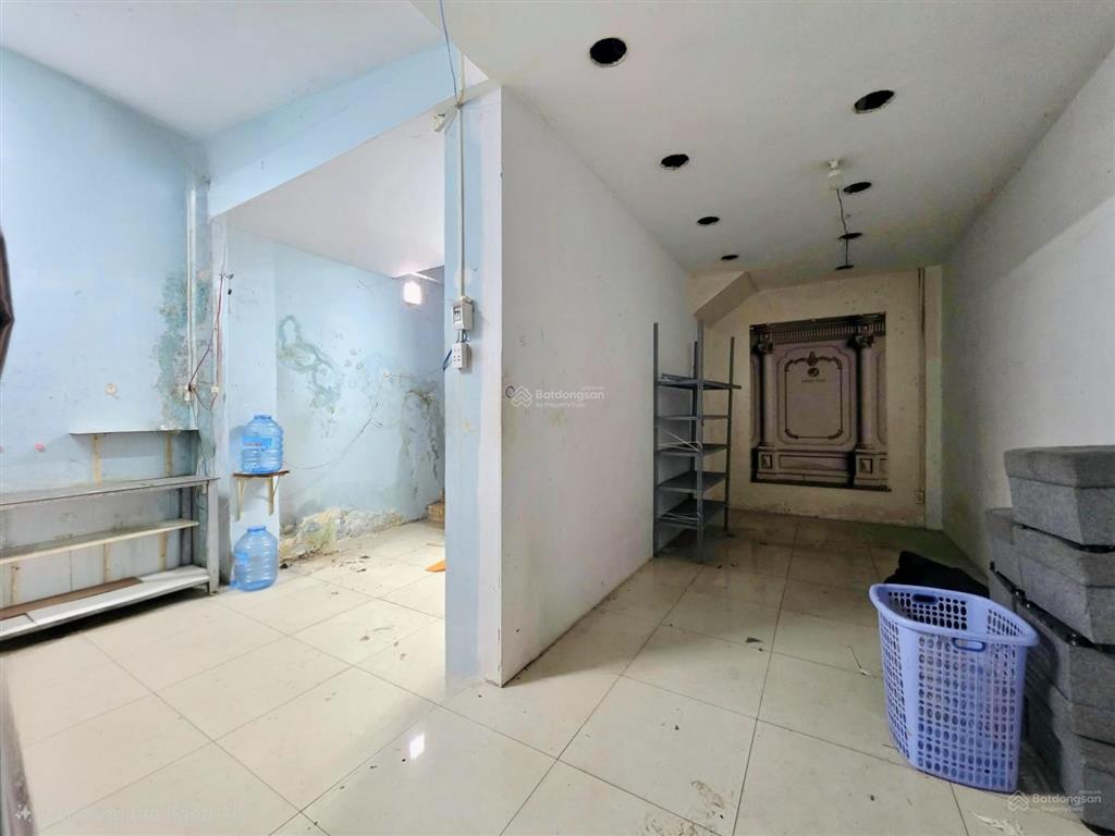Cho thuê mặt bằng kinh doanh đường 30/04 ngang 7,5 mét gần ngay trường ngô quyền  c.viên biên hùng