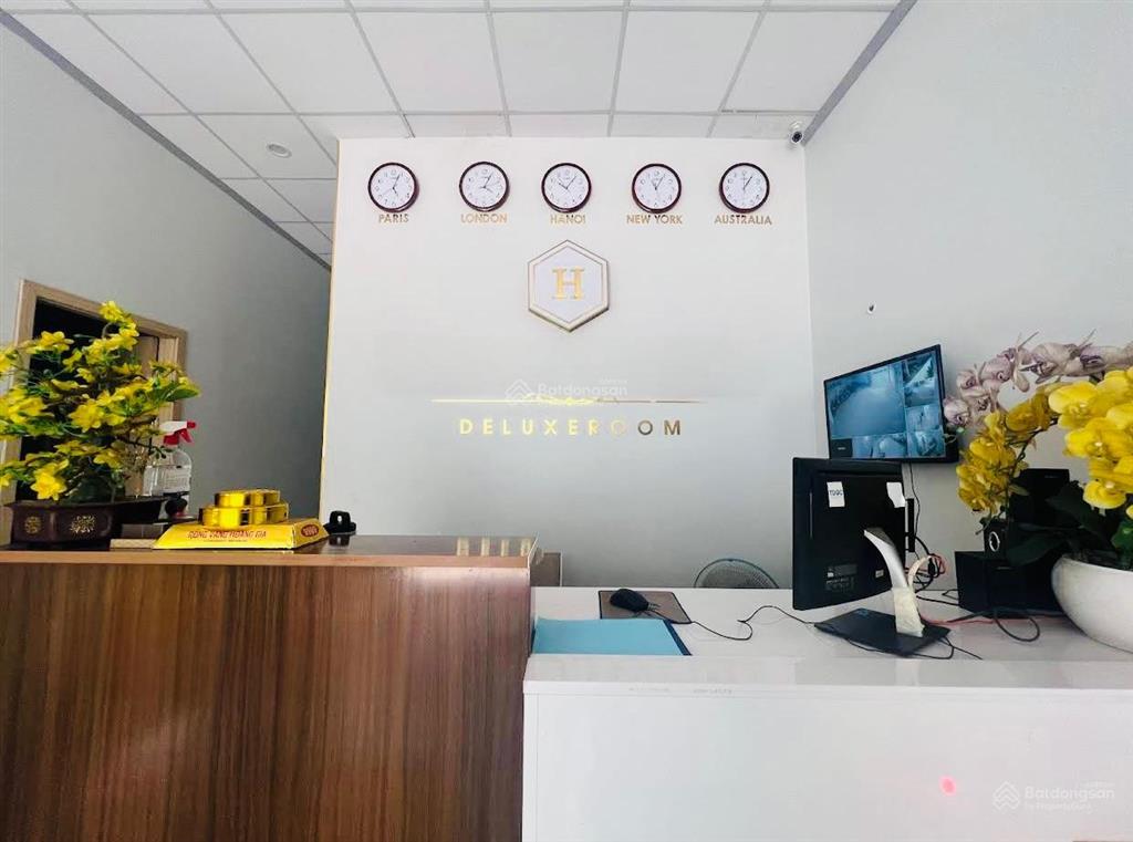 Bán khách sạn 1400m2 sàn 1 hầm 2 lầu ngay vincom biên hòa