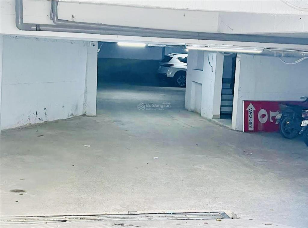 Bán khách sạn 1400m2 sàn 1 hầm 2 lầu ngay vincom biên hòa