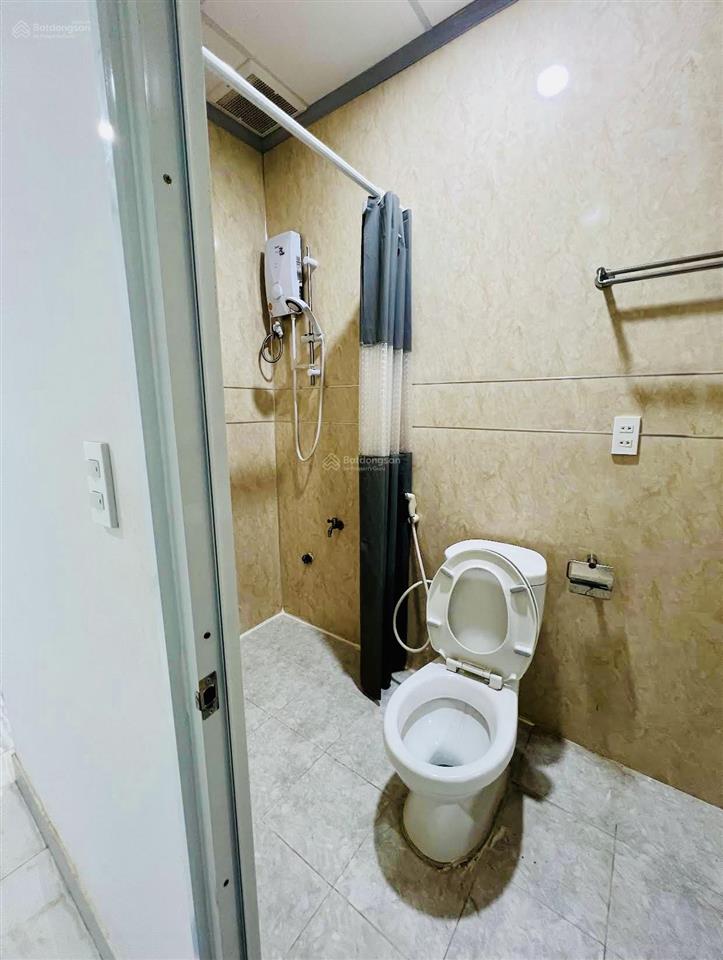 Bán khách sạn 1400m2 sàn 1 hầm 2 lầu ngay vincom biên hòa