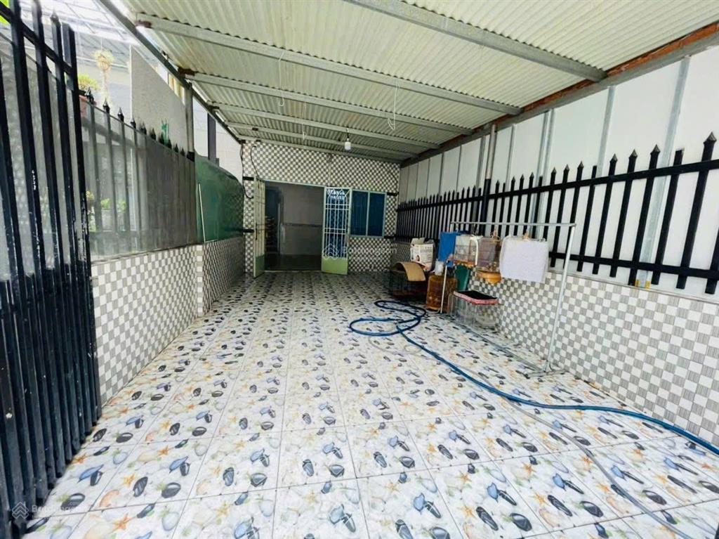 Bán nhà cấp 4 trung tâm phường trung dũng ngay bệnh viện trung cao cũ chỉ 2,3 tỷ