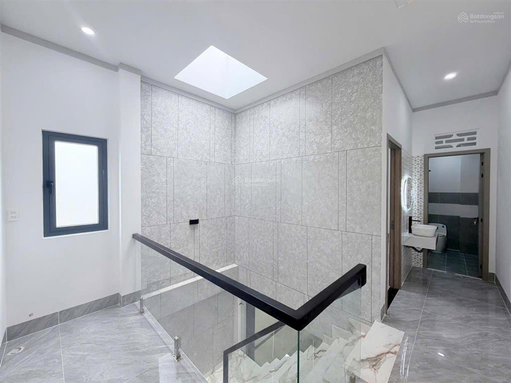 Bán nhà góc 2 mặt tiền gần chợ phúc hải  tân phong giá chỉ 4 tỷ 050tr