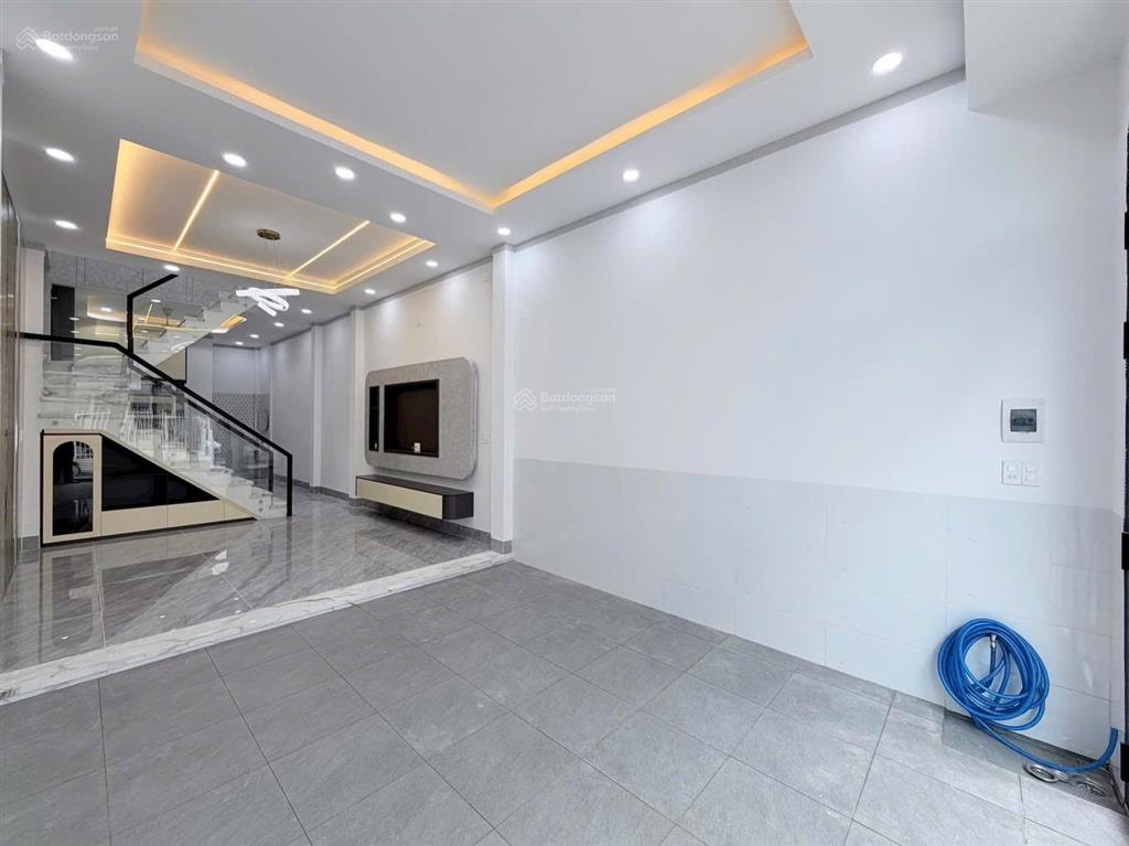 Bán nhà góc 2 mặt tiền gần chợ phúc hải  tân phong giá chỉ 4 tỷ 050tr