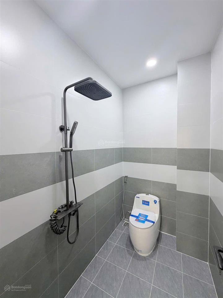 Bán nhà góc 2 mặt tiền gần chợ phúc hải  tân phong giá chỉ 4 tỷ 050tr